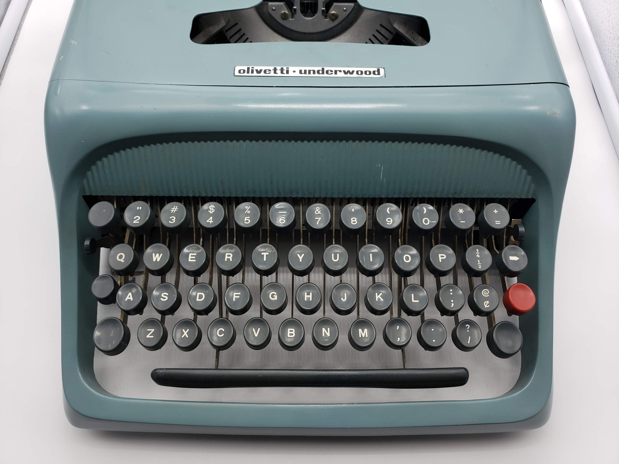 1962 Olivetti-Underwood Studio 44